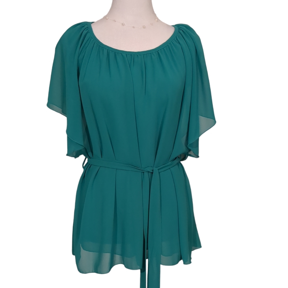 Honey Punch top Blouse size S/chico color Green